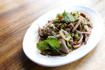 spicy minced pork salad
