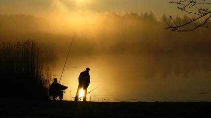 Połów o świcie  © mrdark777