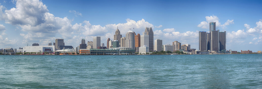 Detroit skyline panorama