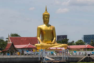 buddha satatue in thailand