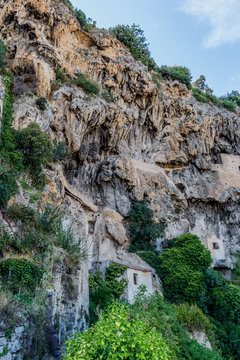 Habitations troglodytes de Cotignac