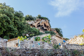 Habitations troglodytes de Cotignac