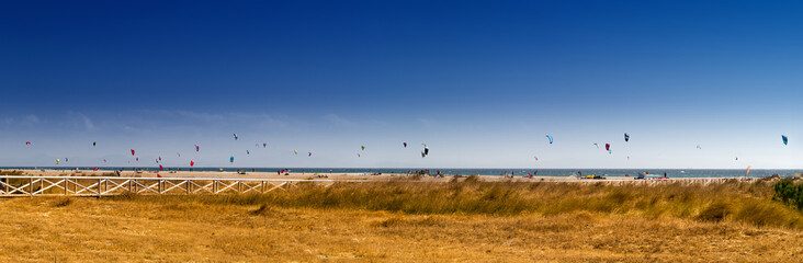 Kitesurfer am Strand von Tarifa