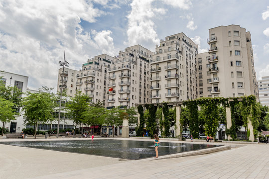 Place Lazare Goujon, Quartier des Gratte-ciel &agrave; Villeurbanne