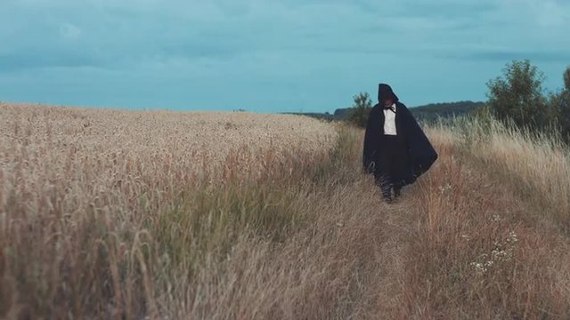 Assassins, with a hood on his head is a field uniform way.