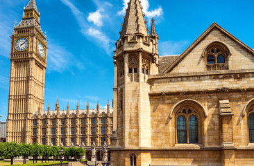 Fototapeta na wymiar Big Ben and Houses of Parliament - London, UK