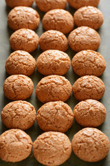 fragranti amaretti - tradizionali biscotti italiani