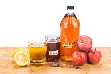 Apple cider vinegar with honey and lemon, natural remedies and cure for common health conditions