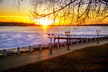 Fototapeta na wymiar Sunset on Volga River