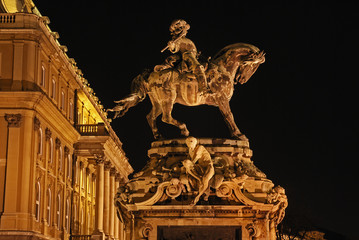 Prinz Eugen, Reiterdenkmal vor dem Haupteingang zum Budapester Burgpalast. © reasti