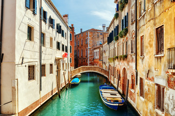 Obraz na płótnie Canvas Ponte de L Anatomia and the Rio de San Zan Degola Canal, Venice