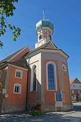 Fototapeta na wymiar Kirche in Wollmatingen
