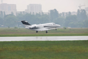 Business jet