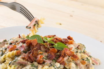 penne pasta with cream sauce
