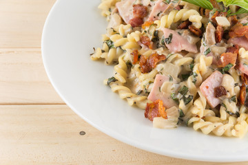 penne pasta with cream sauce