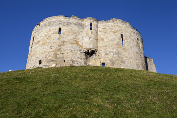 Fototapeta na wymiar Clifford's Tower in York