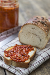 Slice of bread smeared with chutney