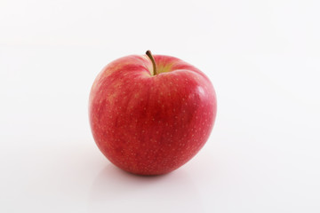 Fototapeta na wymiar 新鮮なリンゴ