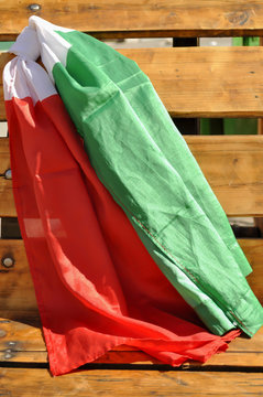 italian flags in the wind