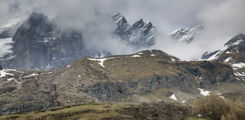 Fototapeta premium View to mountains in Italy