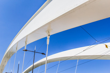 Le Pont Raymond Barre entre Gerland et Confluence