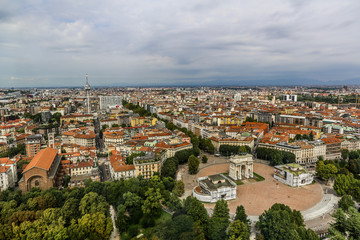 Fototapeta na wymiar Mailand aus der Luft