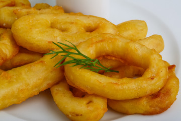 Fried calamari rings