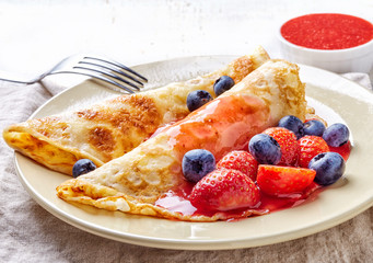 crepes with fresh berries