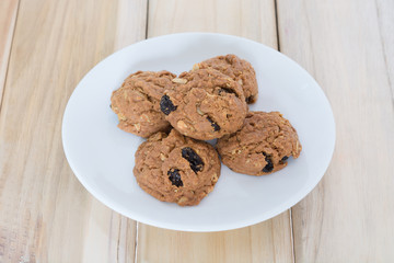 Delicious raisin cookies and a glass of milk