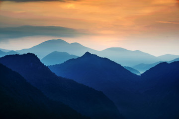 Fototapeta na wymiar mountain in sunrise