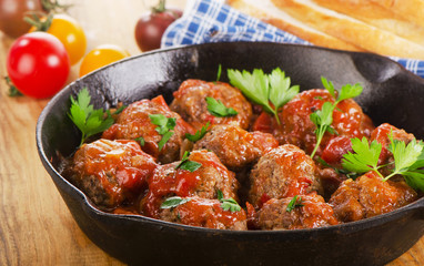 Homemade Meatballs with Tomato Sauce
