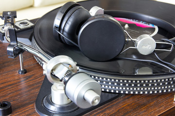 Close up view of old fashioned turntable