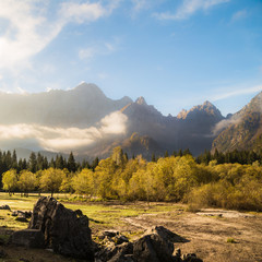 Autumn morning in the alps