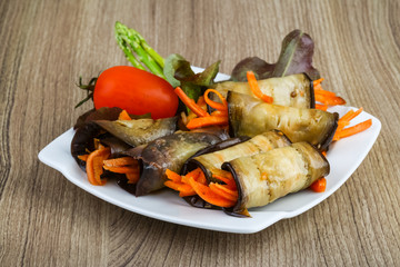 Eggplant rolls with carrot