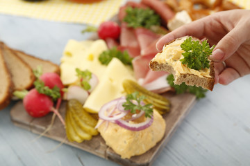 appetitlicher bayrischer Brotzeitteller