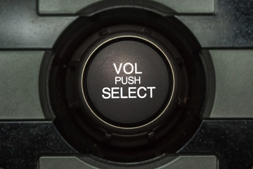 Car audio volume button selective focus