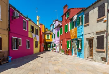 Zelfklevend Fotobehang Street with colorful buildings in Burano island, Venice, Italy © Ekaterina Belova