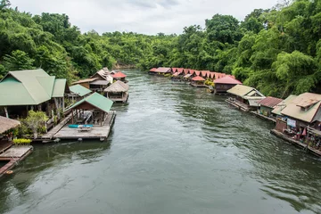 Papier Peint photo autocollant Rivière floating house in river Kwai. Taken at Sai Yok Yai waterfall. Kanchanaburi of Thailand.