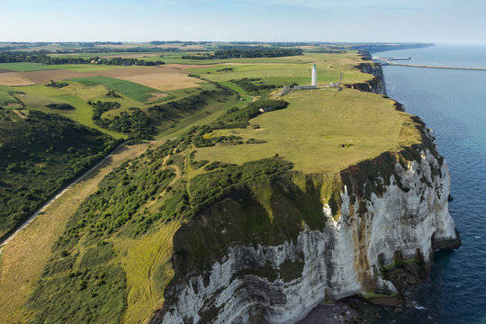 Vue a&eacute;rienne du Phare du cap d'Antifer Seine maritime 76