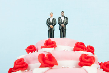 Wedding cake with gay couple