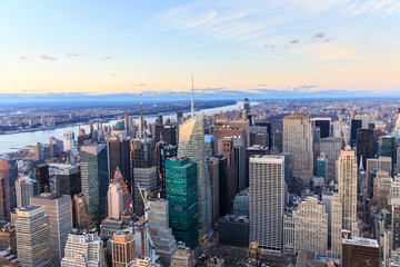 Fototapeta premium Panoramę Nowego Jorku z miejskimi drapaczami chmur