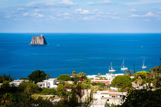 Wundersch&ouml;ner Ausblick auf Stromboli (Italien)