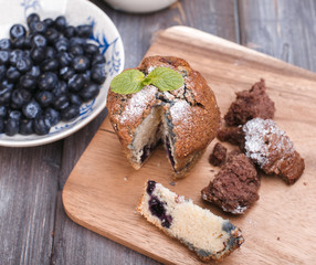 blackberry cupcake