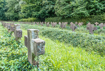Kreuze auf Soldatenfriedhof