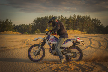 Naklejka premium Wyścigi motocyklowe Enduro.