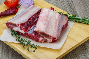 Raw beef ribs