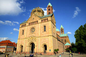 Fototapeta na wymiar Kaiserdom in Speyer 