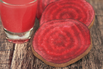 fresh beetroot and juice