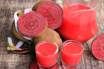 fresh beetroot and juice