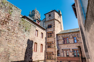 Fototapeta na wymiar Medieval court yard in Rodez, France